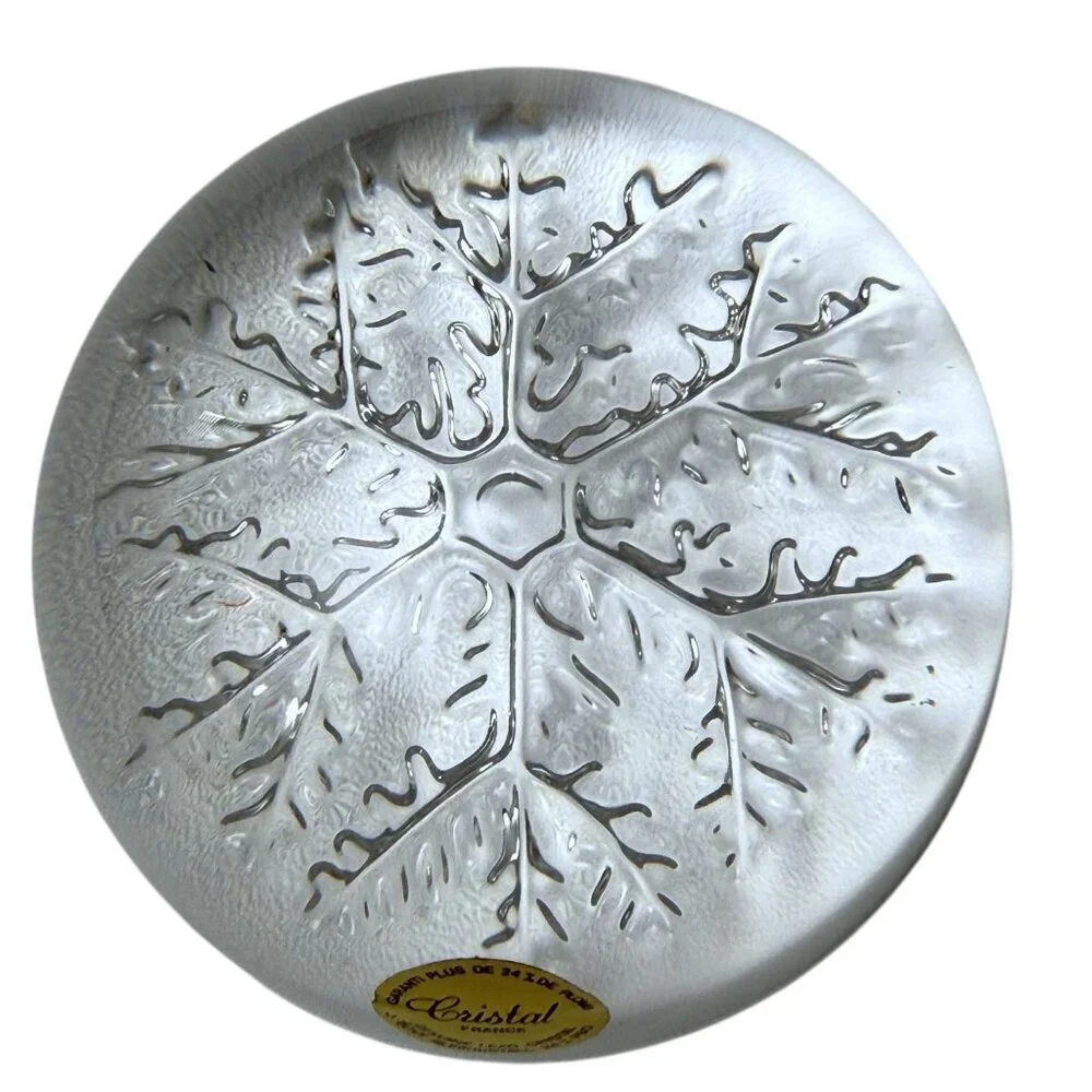 Crystal Snowflake Paperweight by Avon Clear Made in France Christmas Collectible